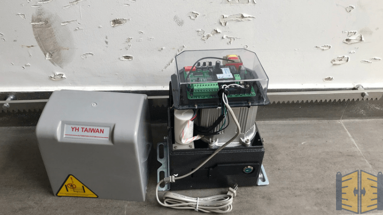 Thay thế - lắp đặt motor cửa cổng tự động