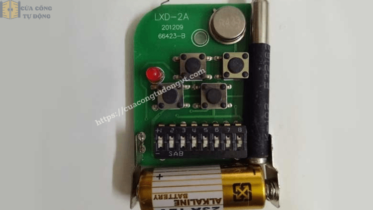 Sửa remote cửa cuốn tại chỗ giá rẻ ở Long Khánh 0963 420 024